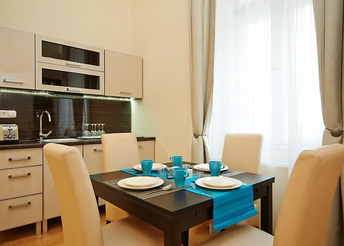 Luxury * Budapest