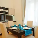 Luxury * בודפשט