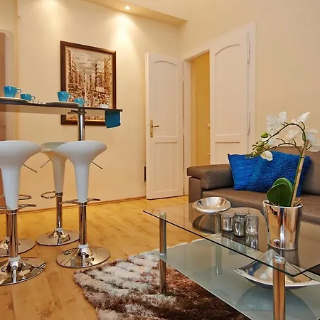 Luxury شقة بودابست